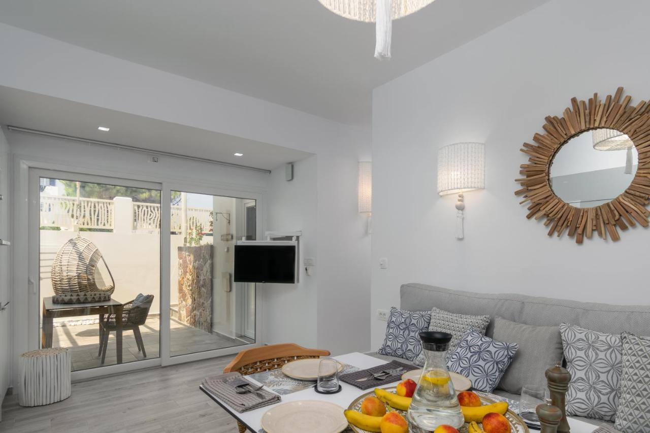 Orama Suites Milos Adamantas  Buitenkant foto