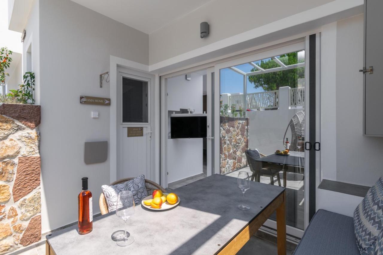 Orama Suites Milos Adamantas  Buitenkant foto