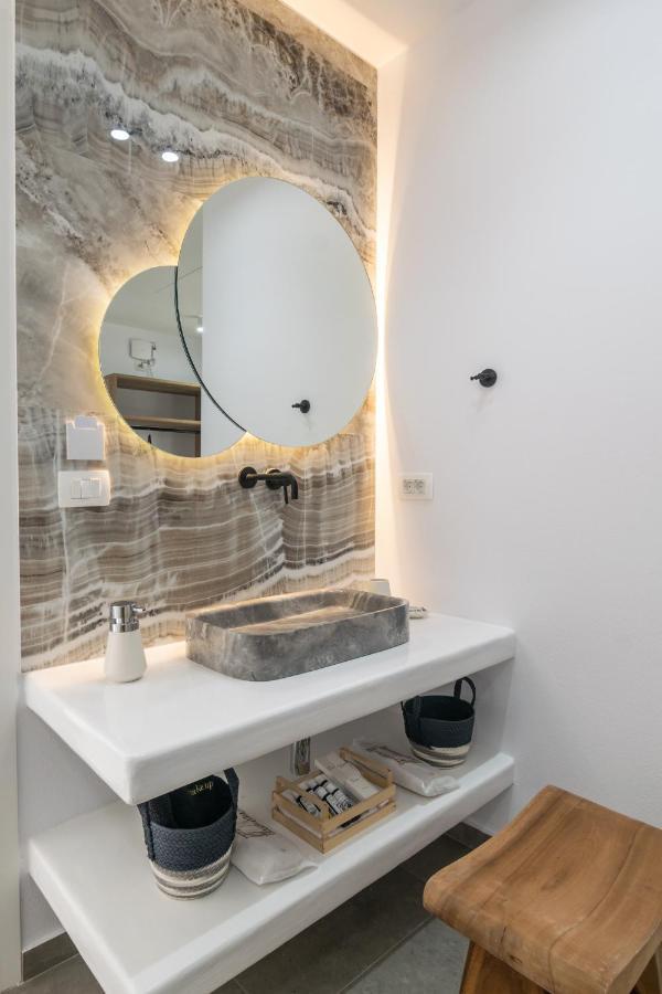 Orama Suites Milos Adamantas  Buitenkant foto