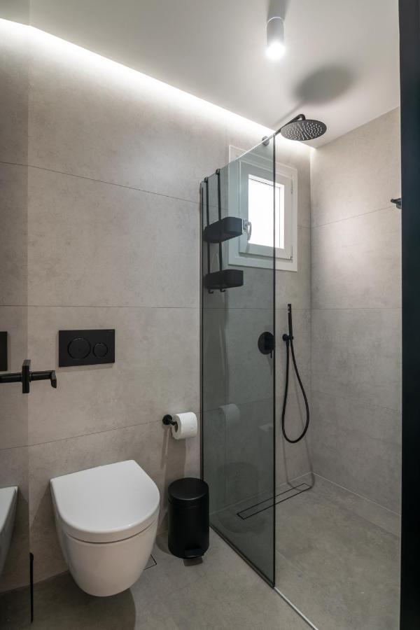 Orama Suites Milos Adamantas  Buitenkant foto