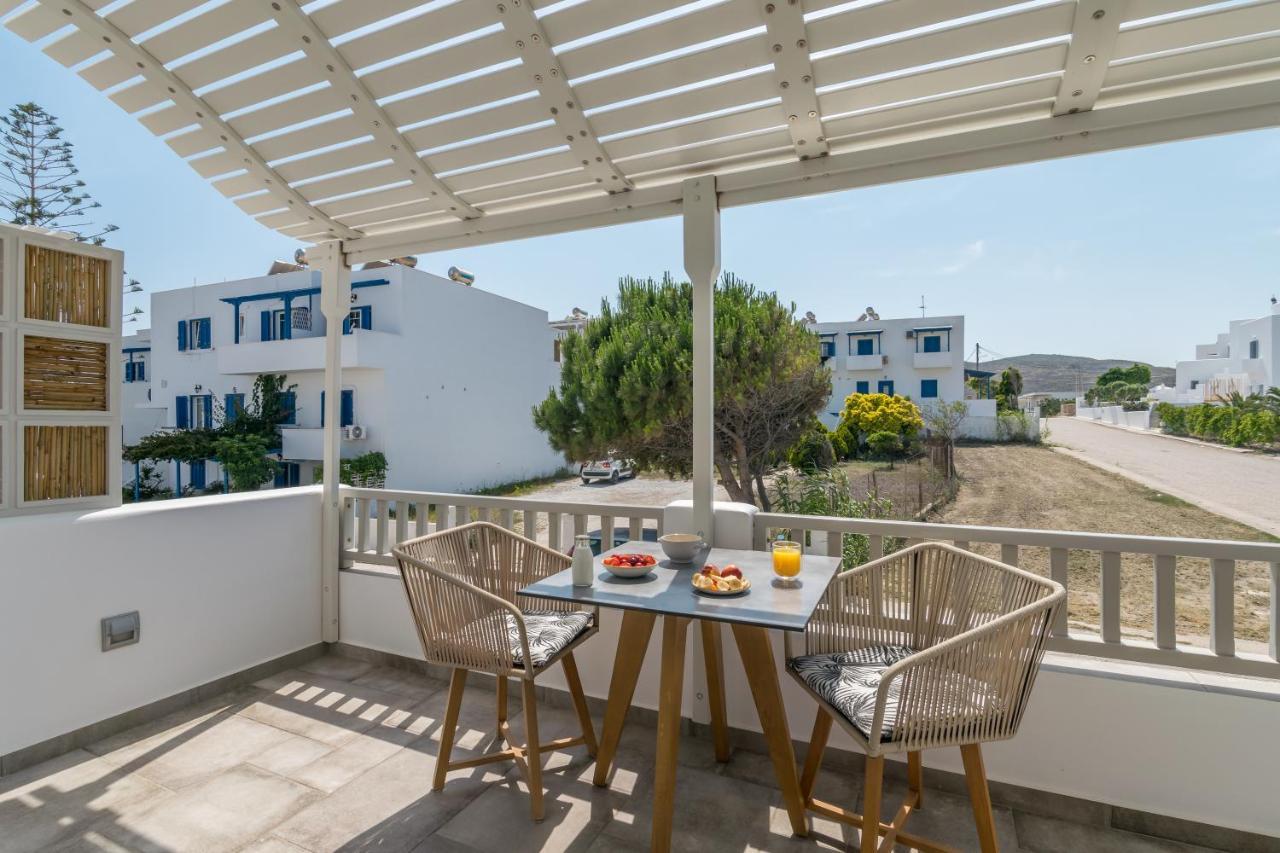 Orama Suites Milos Adamantas  Buitenkant foto